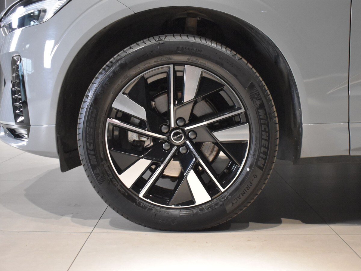 Volvo XC60 SUV / Terénní 2,0 l 184 kw