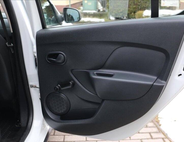 Dacia Sandero Hatchback 898,0 66 kw