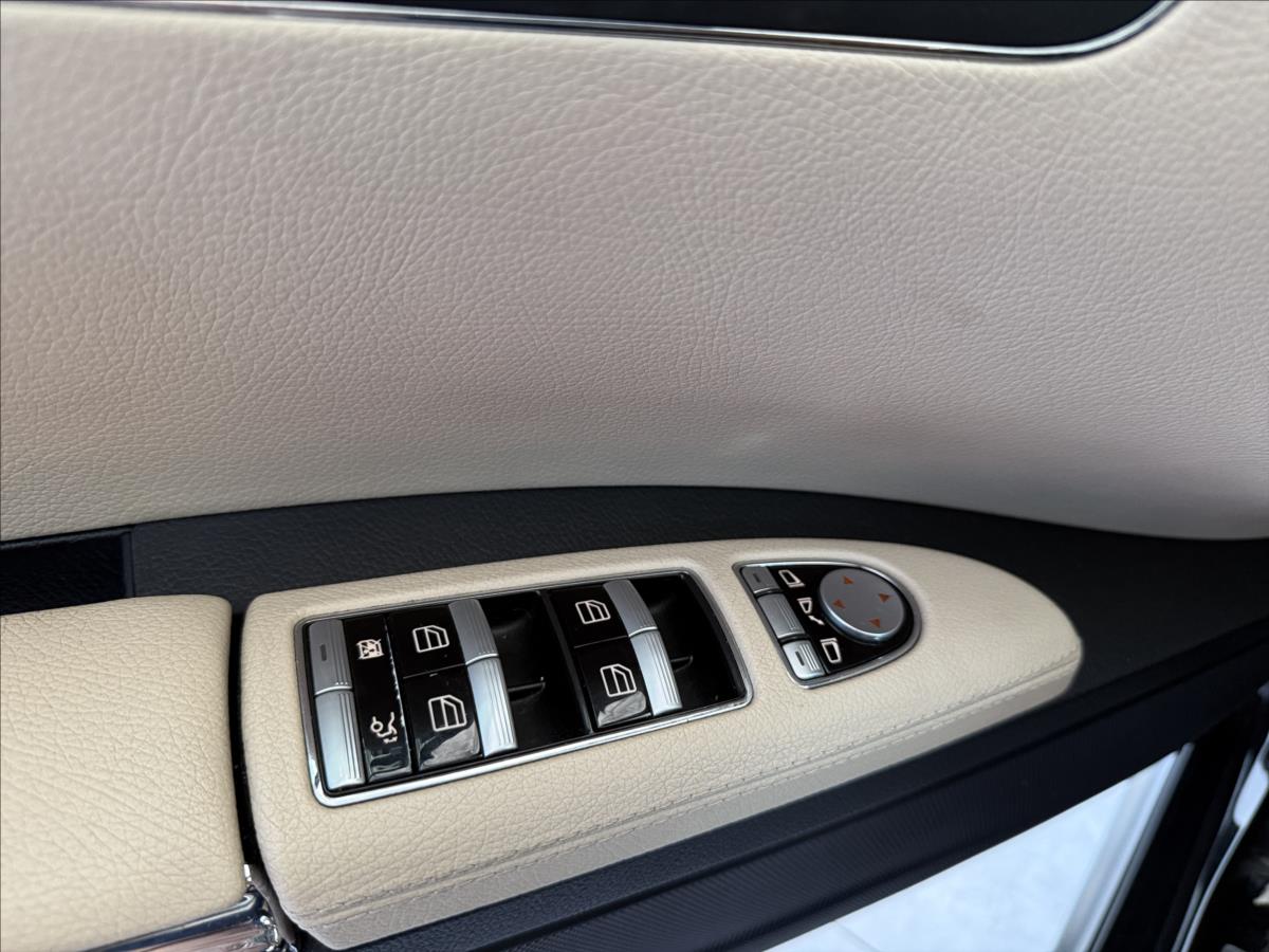 Mercedes-Benz Třídy S