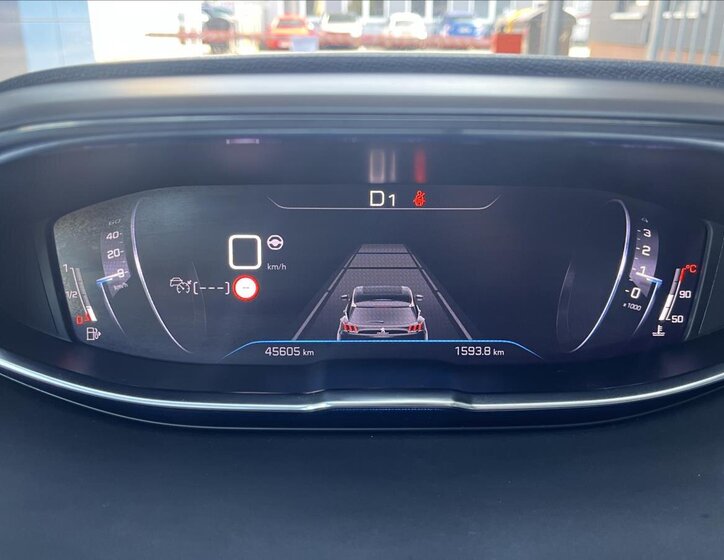 Peugeot 5008 SUV 1,2 l 96 kw