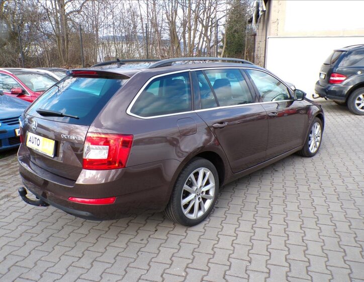 Škoda Octavia Kombi 2,0 l 110 kw