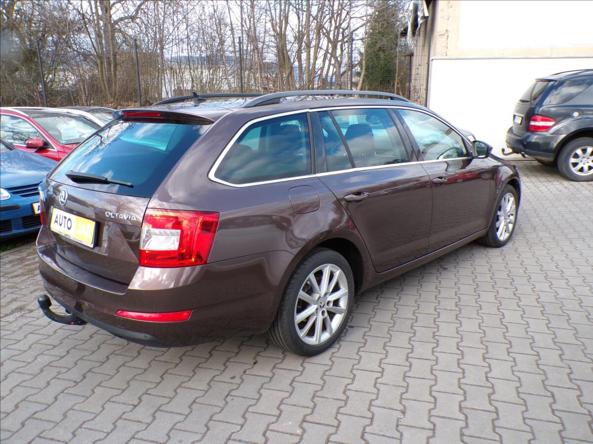 Škoda Octavia Kombi 2,0 l 110 kw