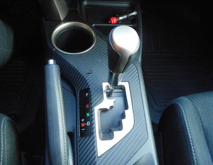 Toyota RAV4 SUV 2,0 l 111 kw