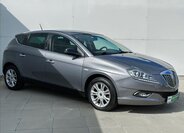 Lancia Delta Hatchback 1,6 l 88 kw