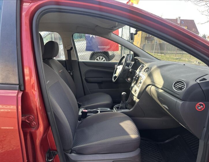 Ford Focus Kombi 1,6 l 85 kw