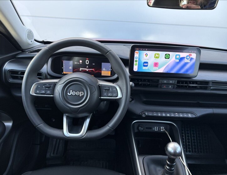 Jeep Avenger Sedan / Limuzína 1,2 l 74 kw