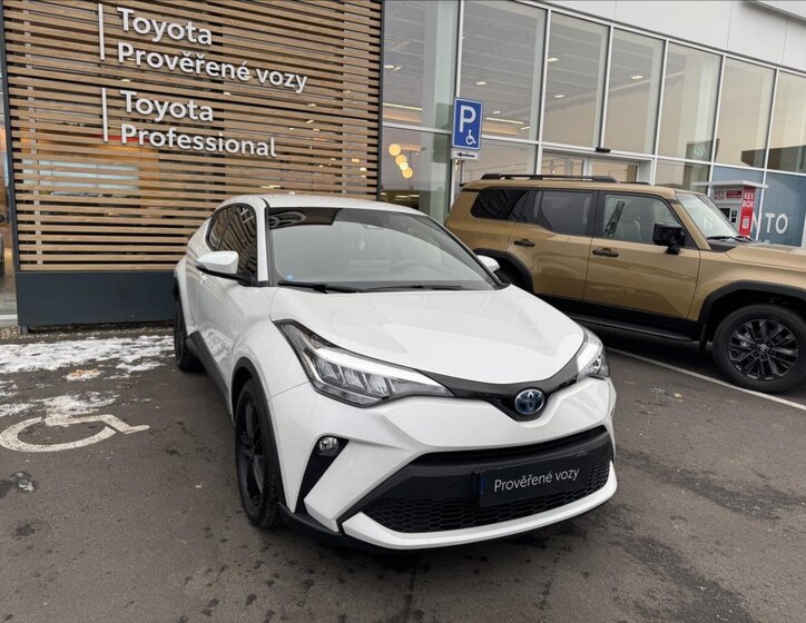 Toyota C-HR Hatchback 1,8 l 72 kw
