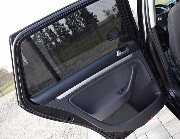 Volkswagen Golf Kombi 1,6 l 75 kw