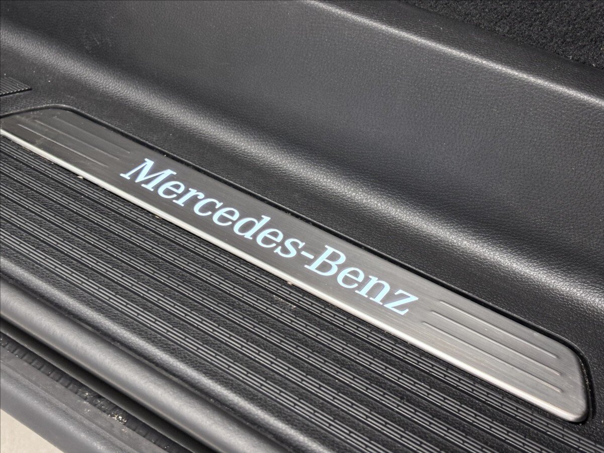 Mercedes-Benz Třídy V Kombi 2,0 l 174 kw