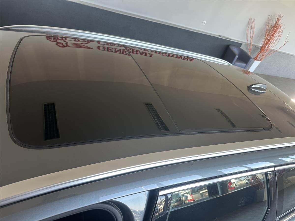 Volvo V90 Kombi 2,0 l 140 kw