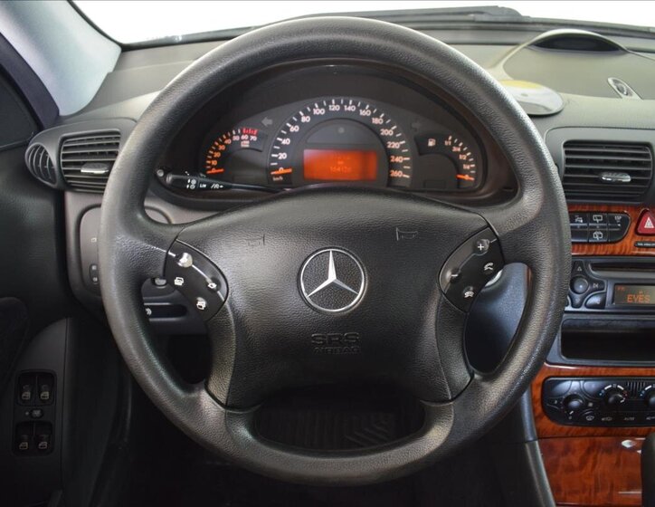 Mercedes-Benz Třídy C Kombi 1,8 l 105 kw