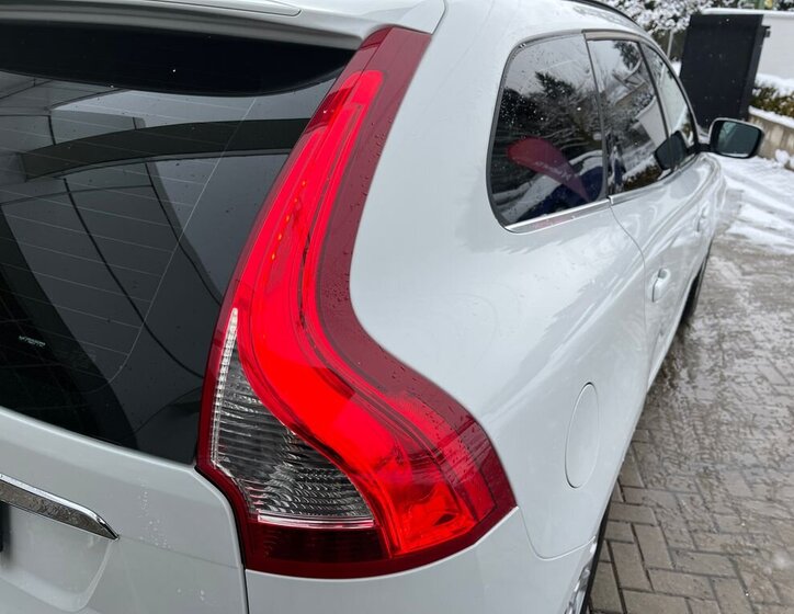 Volvo XC60 SUV 2,4 l 140 kw