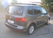 Volkswagen Touran 6