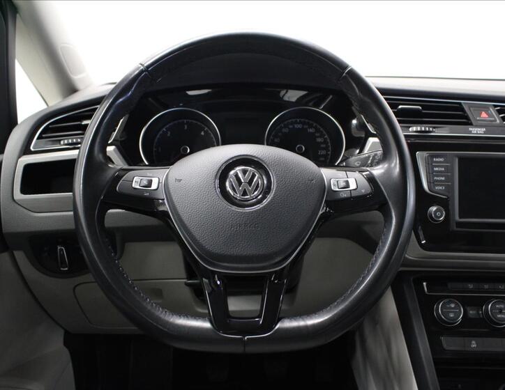 Volkswagen Touran 17