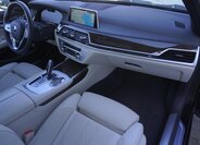 BMW Řada 7 49