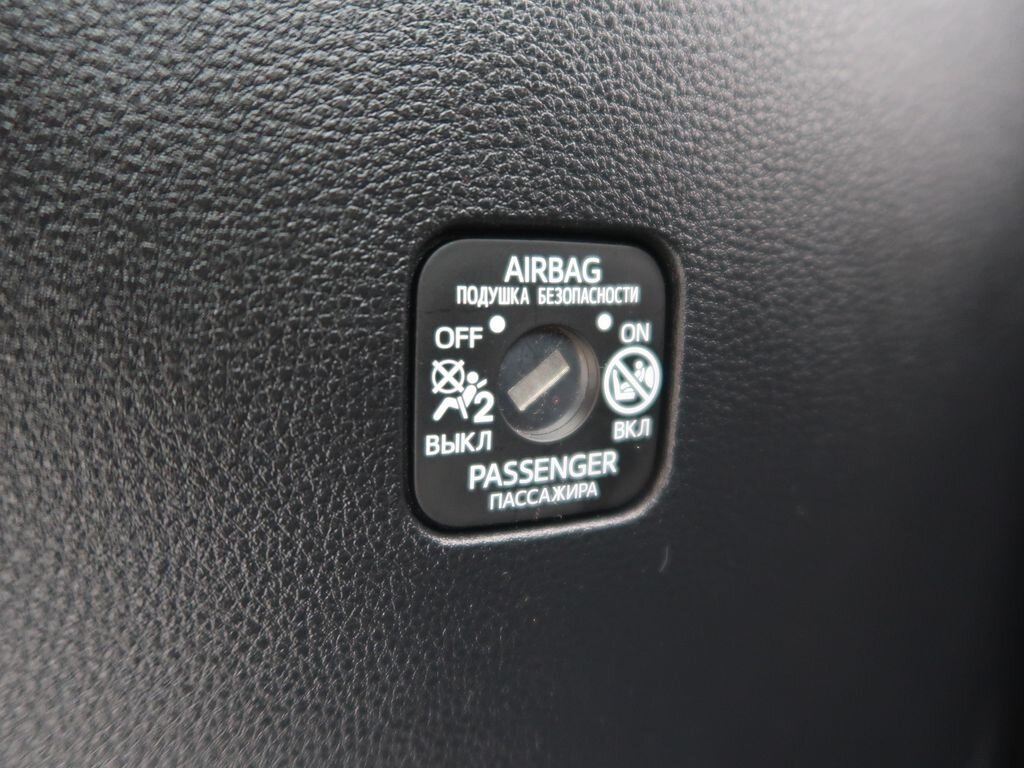 Toyota Corolla Sedan / Limuzína 1,5 l 92 kw