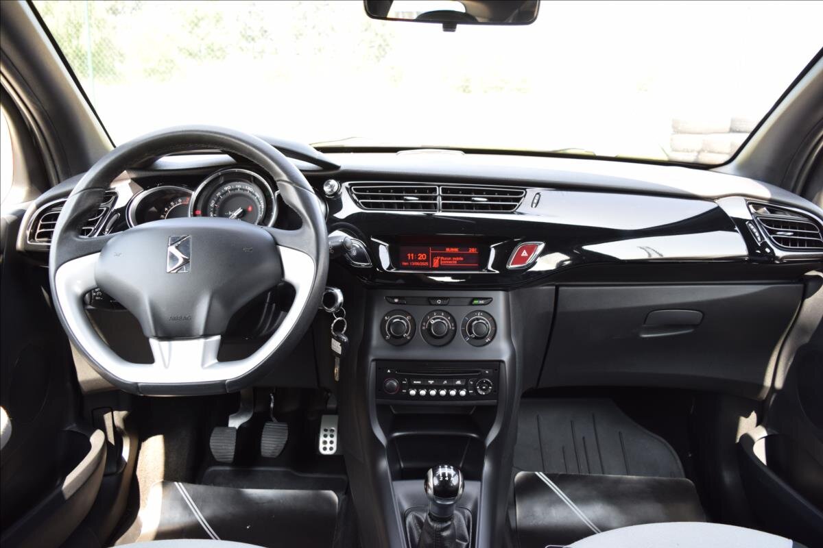 Citroën DS3 Hatchback 1,2 l 60 kw