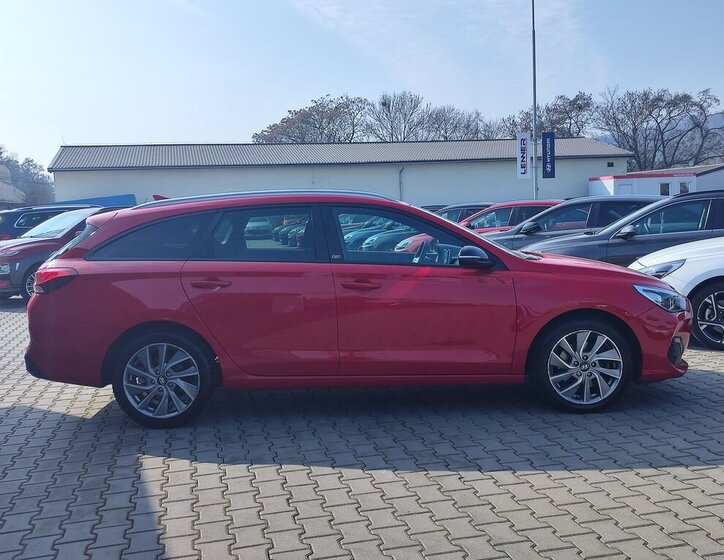 Hyundai i30 Kombi 1,4 l 103 kw
