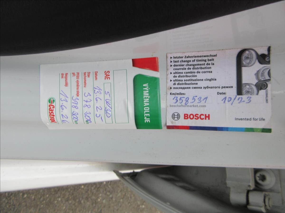 Škoda Superb Sedan / Limuzína 2,0 l 103 kw