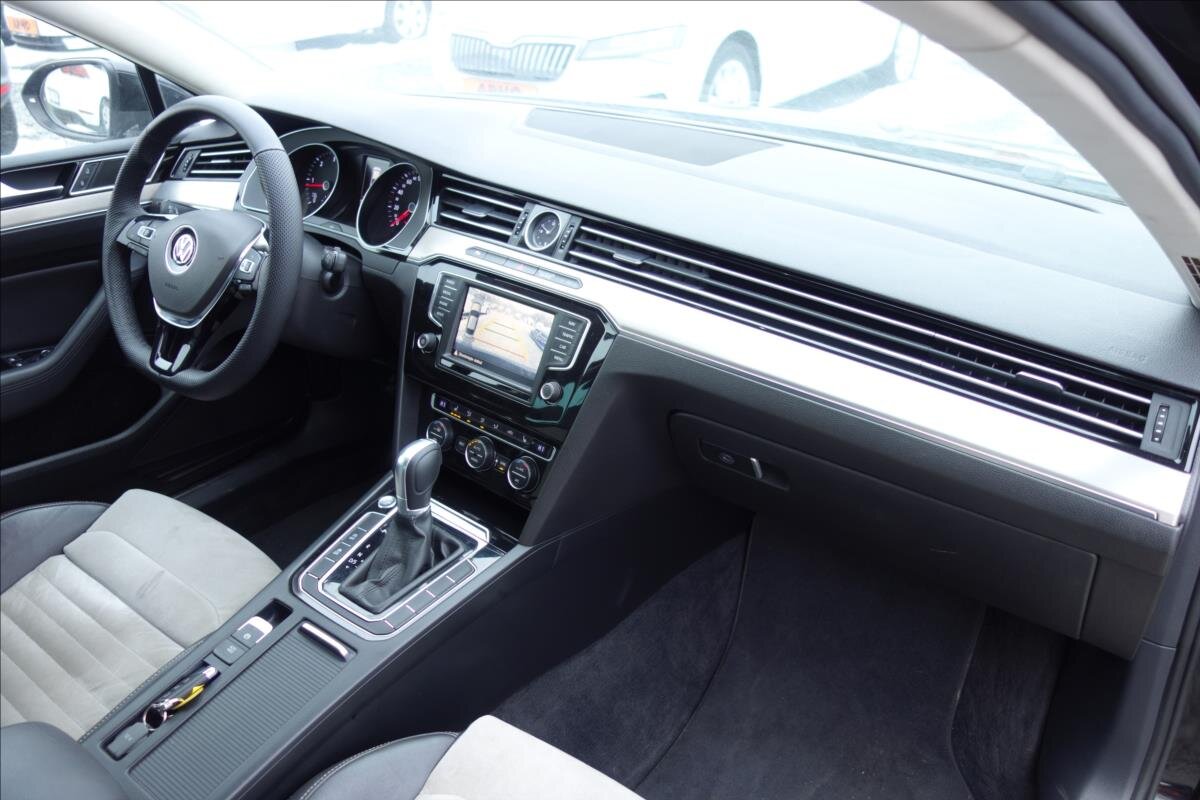Volkswagen Passat Sedan 2,0 l 140 kw
