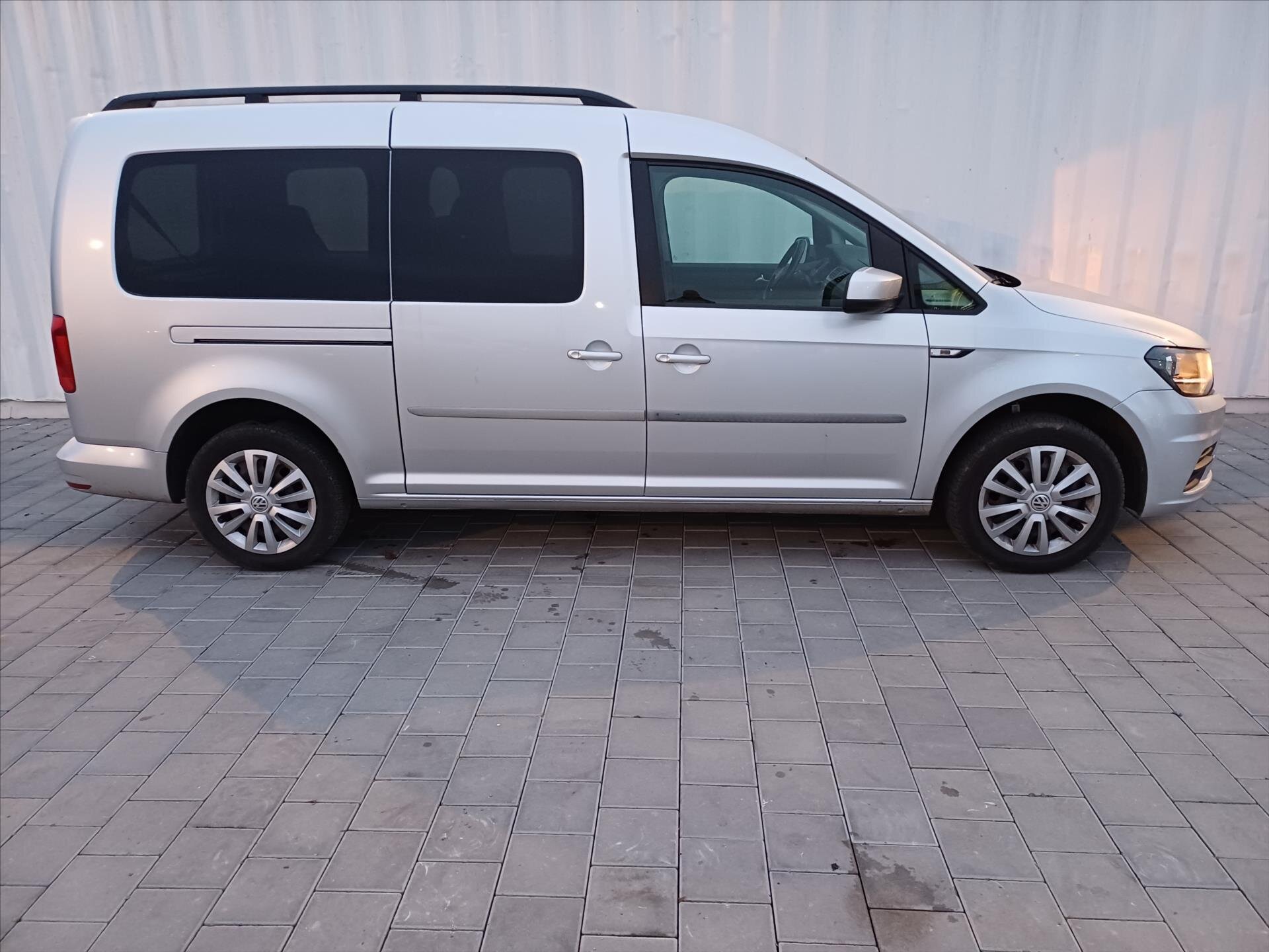 Volkswagen Caddy Kombi 1,4 l 81 kw