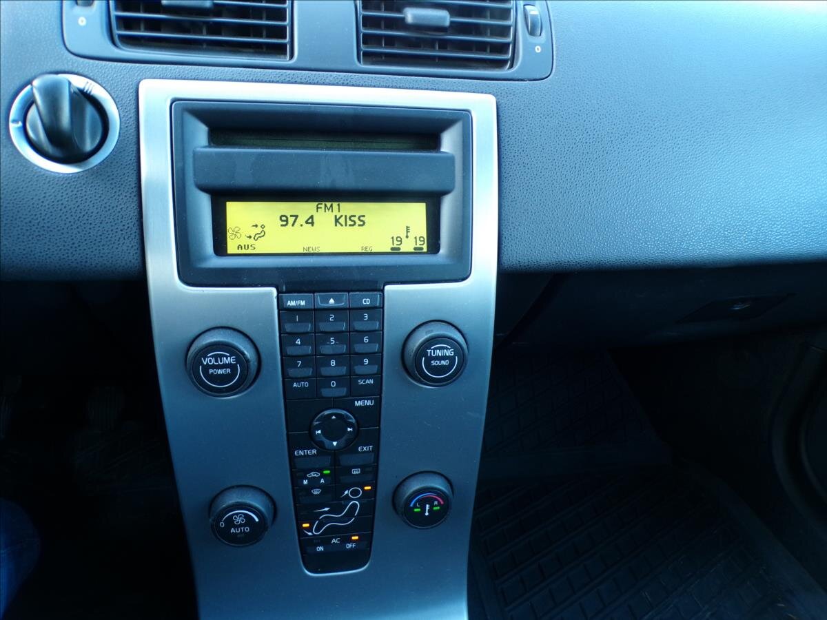 Volvo V50 Kombi 2,4 l 103 kw