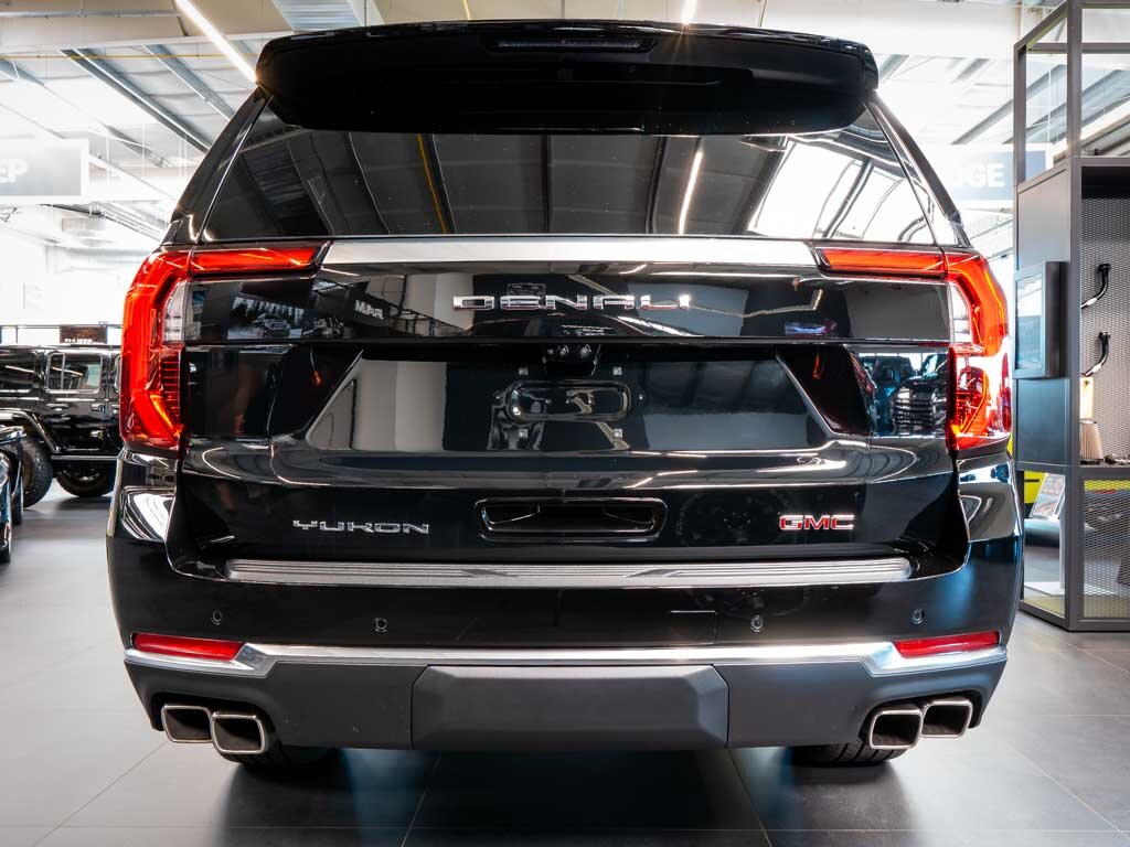 GMC Yukon SUV 6,2 l 313 kw