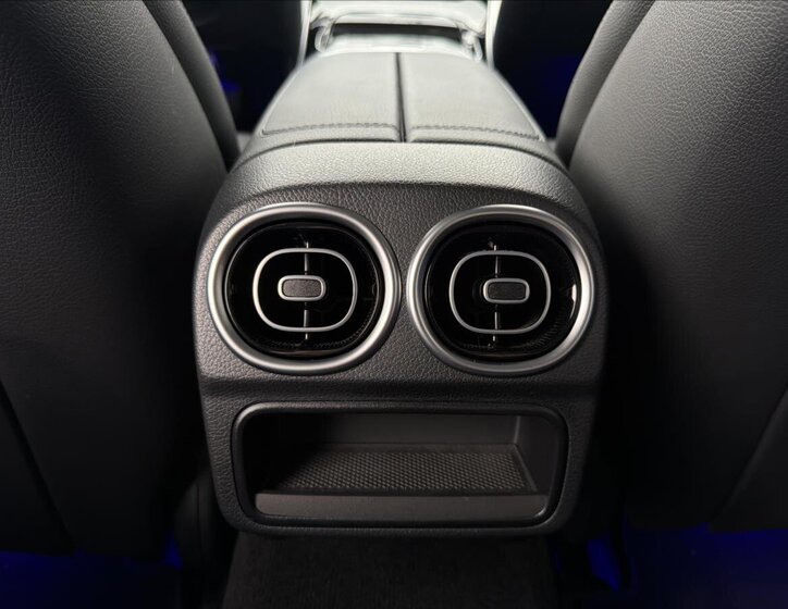 Mercedes-Benz Třídy C Sedan 2,0 l 145 kw