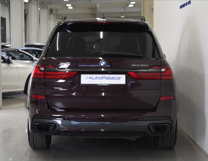 BMW X7 SUV / Terénní 3,0 l 250 kw