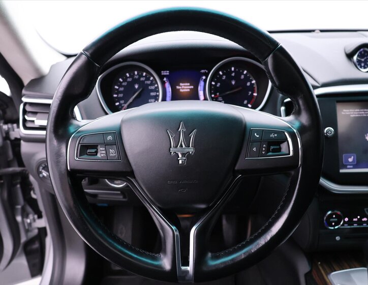 Maserati Ghibli Sedan 3,0 l 302 kw