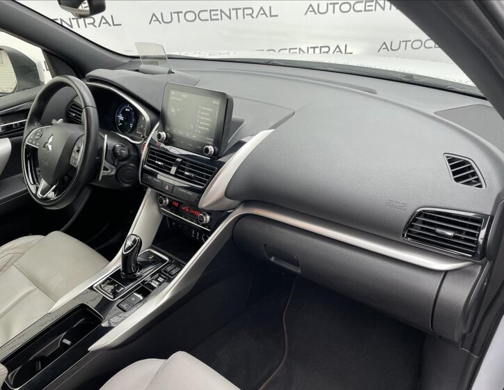 Mitsubishi Eclipse Cross SUV 2,4 l 130 kw