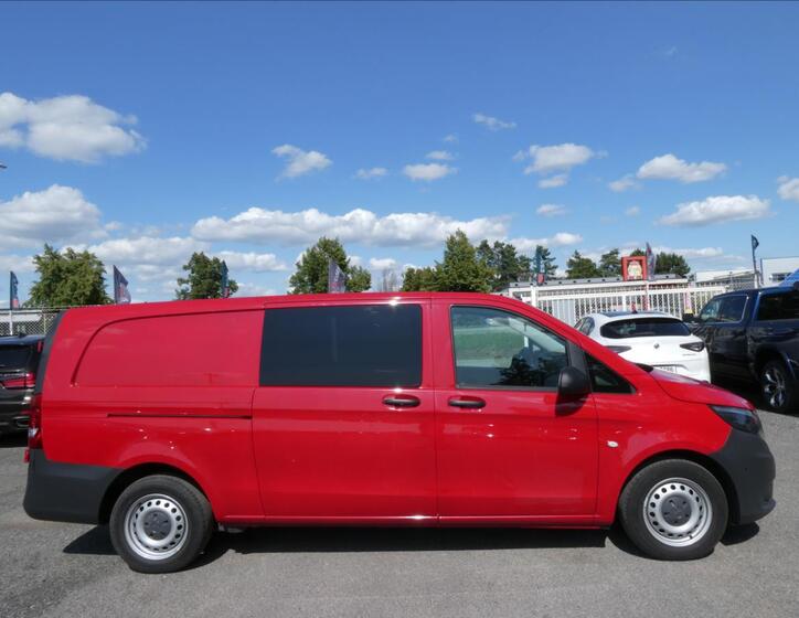 Mercedes-Benz Vito 12