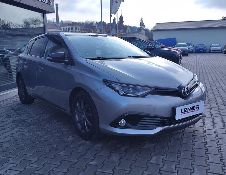 Toyota Auris Hatchback 1,6 l 97 kw