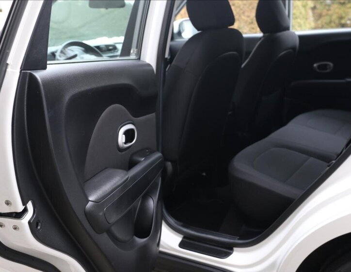 KIA Soul Hatchback 1,6 l 97 kw