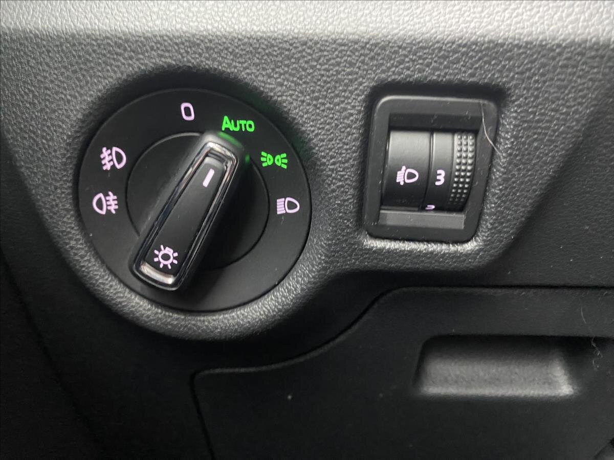 Škoda Scala Hatchback 1,5 l 110 kw