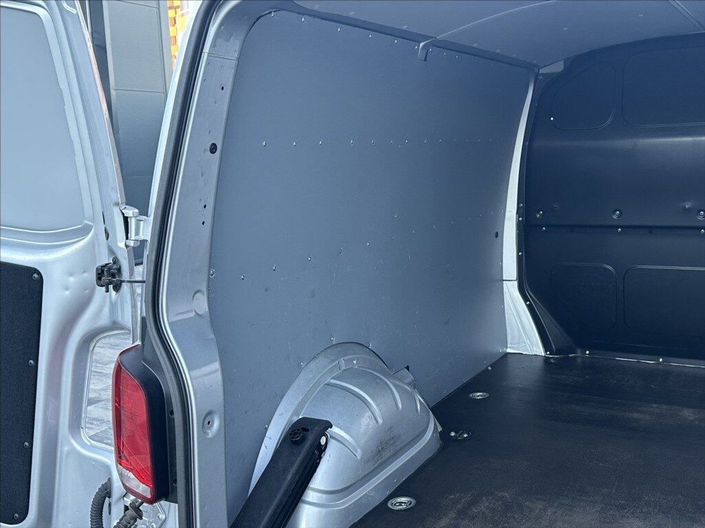 Volkswagen Transporter Skříň 2,0 l 110 kw