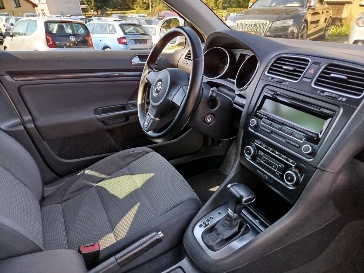 Volkswagen Golf Kombi 2,0 l 103 kw