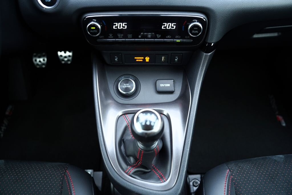 Toyota Ostatní Hatchback 1,6 l 192 kw