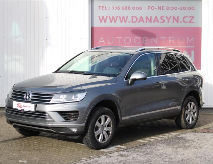 Volkswagen Touareg 1