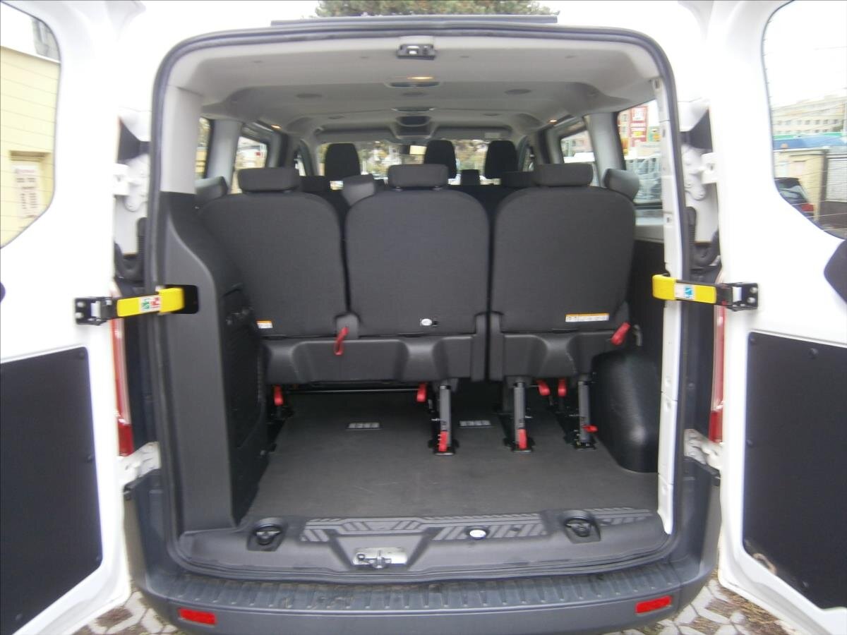 Ford Transit Custom Kombi 2,2 l 74 kw