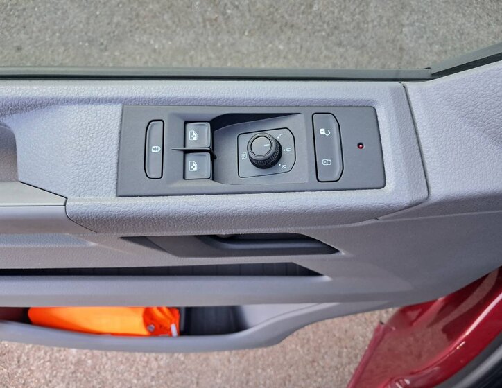 Volkswagen Caravelle Ostatní 2,0 l 110 kw