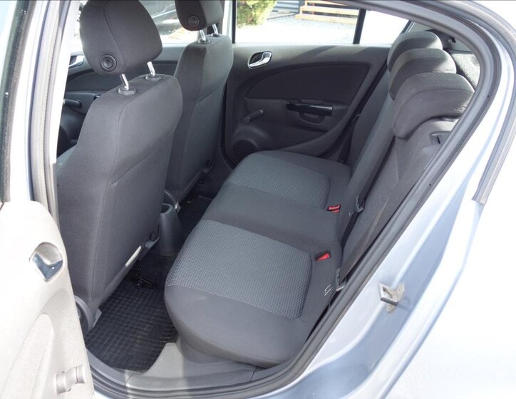 Opel Corsa Hatchback 1,2 l 59 kw