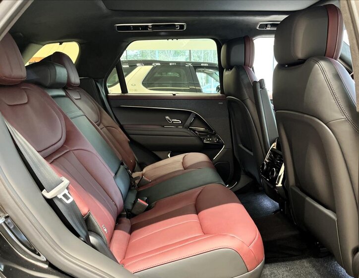 Land Rover Range Rover Sport SUV / Terénní 3,0 l 221 kw