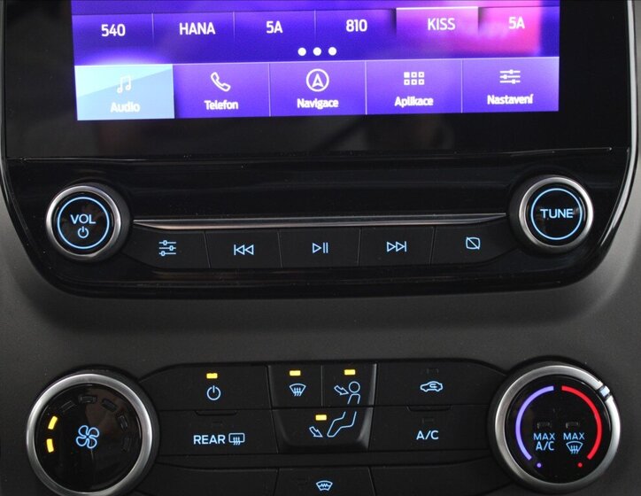 Ford Tourneo Custom MPV 2,0 l 110 kw