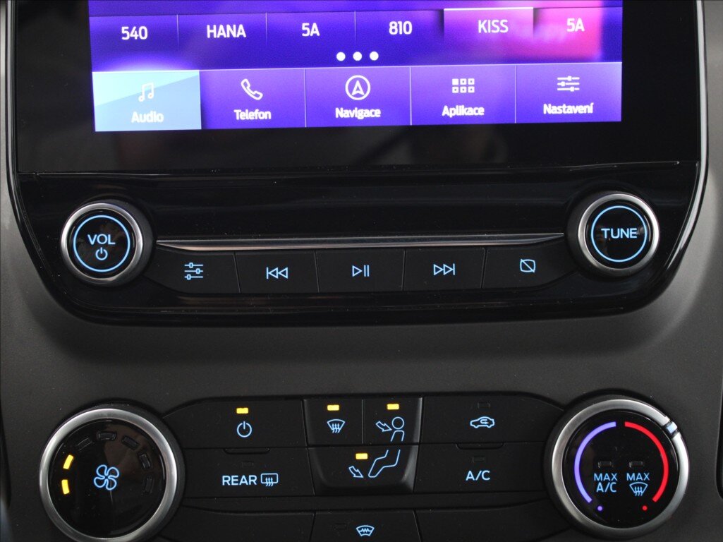 Ford Tourneo Custom MPV 2,0 l 110 kw