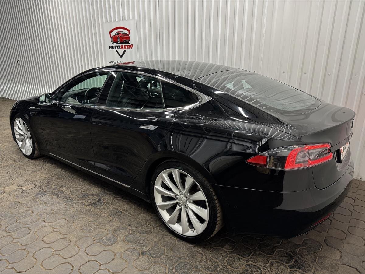 Tesla Model S Liftback 0,0 311 kw