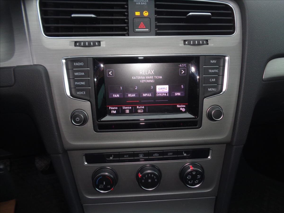 Volkswagen Golf Kombi 1,6 l 77 kw