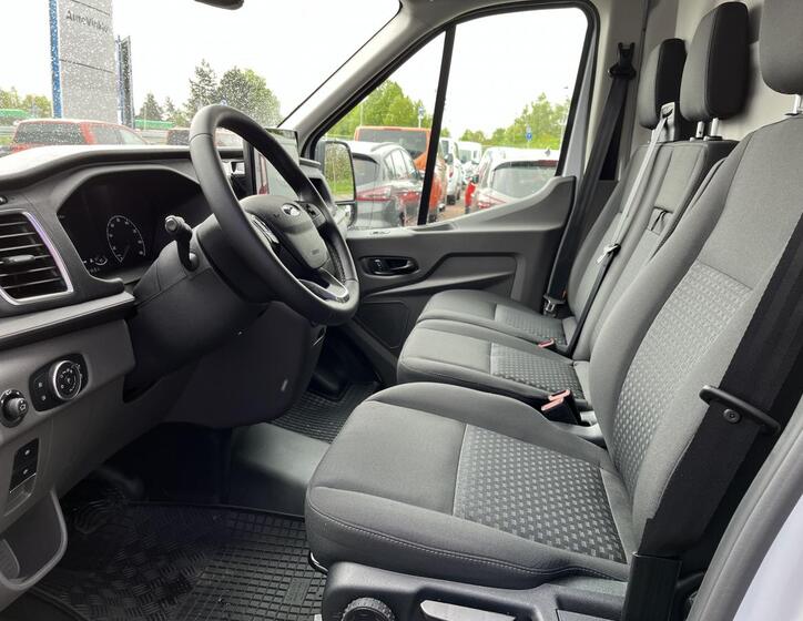 Ford Transit 12