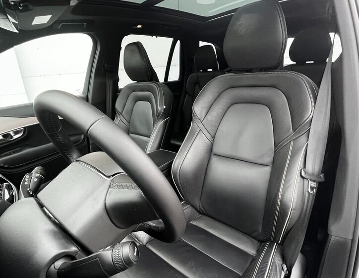 Volvo XC90 SUV 2,0 l 173 kw