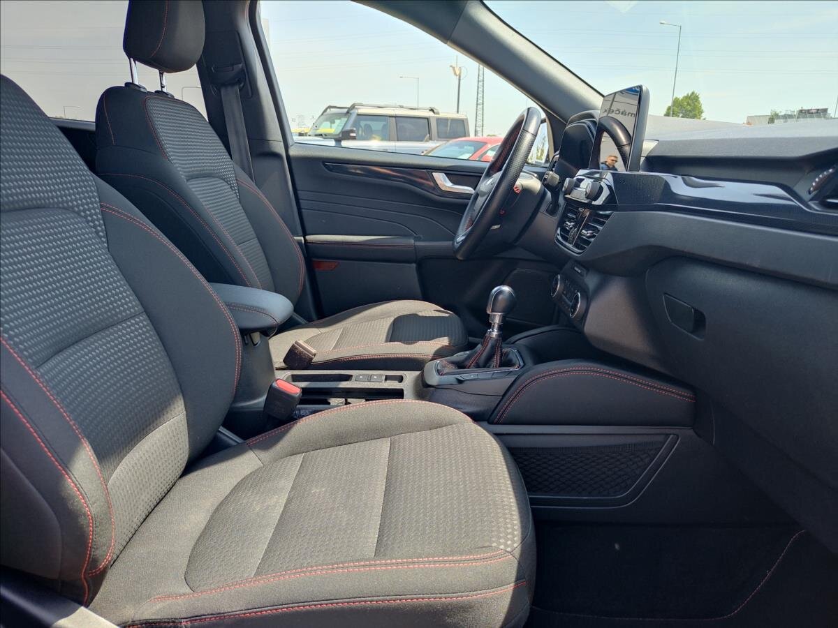 Ford Kuga SUV 1,5 l 110 kw